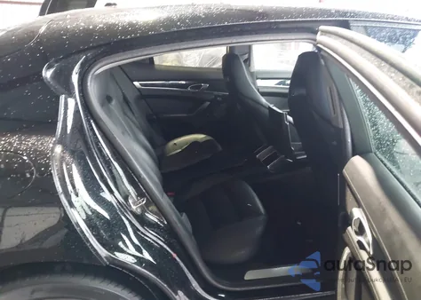 2012 Porsche Panamera 4 z USA, uszkodzony, nr VIN WP0AA2A75CL012107